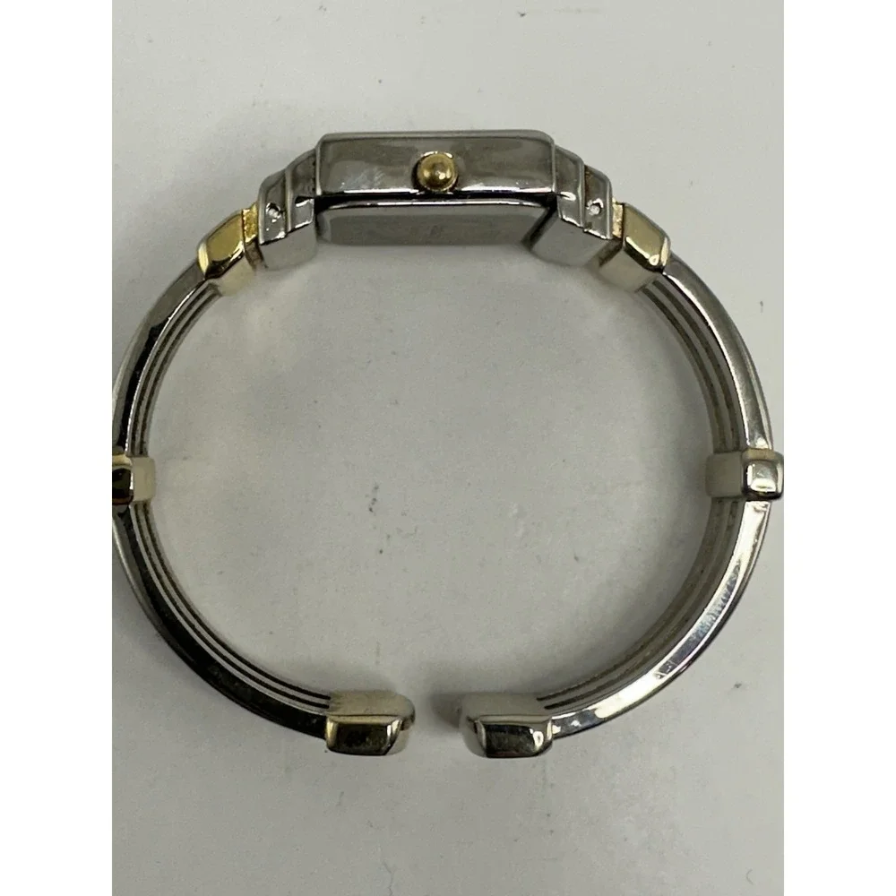 Chico's Ladies Cuff Bangle Watch New Battery 19MM‎ 6.25